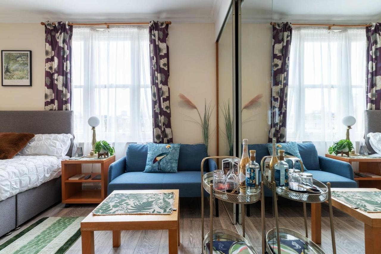 Art Deco Oasis: Hyde Park Adjacent London